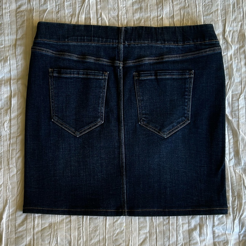 Liverpool Jeans Cat Eye Pull On Dark Wash Denim Skirt - Picture 4 of 4